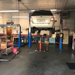 Auto Mechanic - Joe’s Auto Service