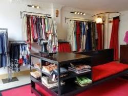 Fashions & Boutiques - Express Limited
